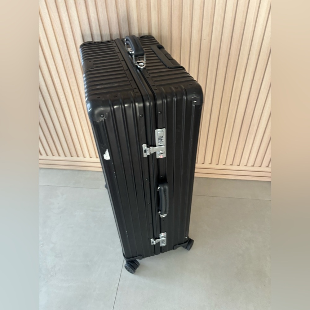 RIMOWA LARGE CHECK IN Luggage - Picture 8 of 16